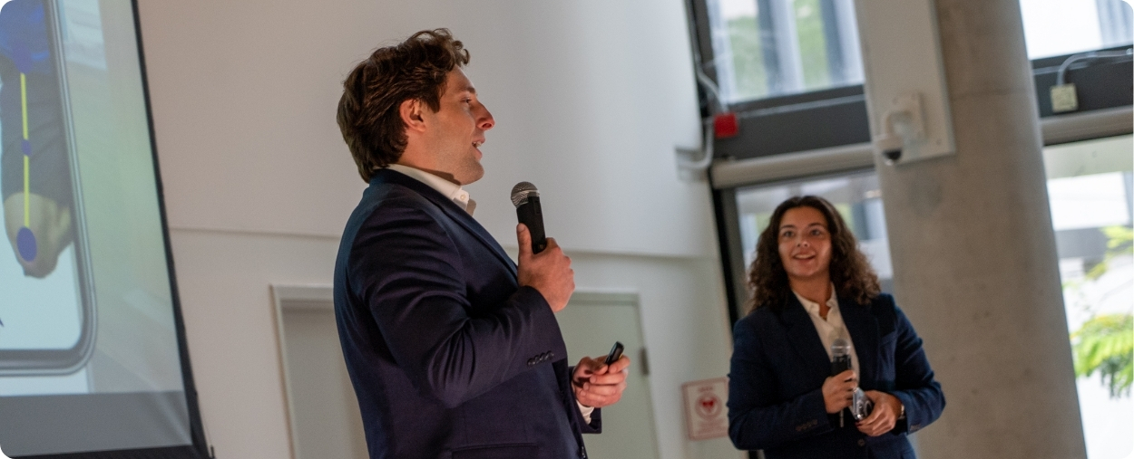 pitch-competition-2-1250x507.jpg